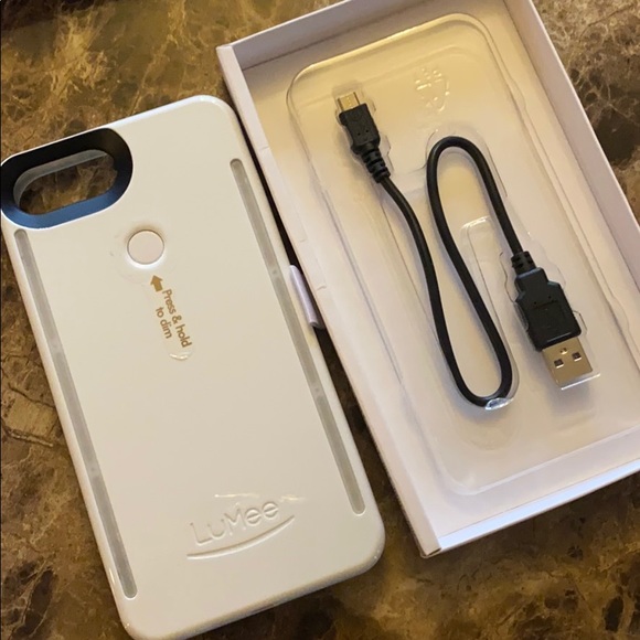 Lumee case - Picture 4 of 5